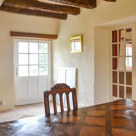 Awesome In Sous Courcillon W/ Outdoor Swimming Pool And 2 Bedrooms Dissay-sous-Courcillon